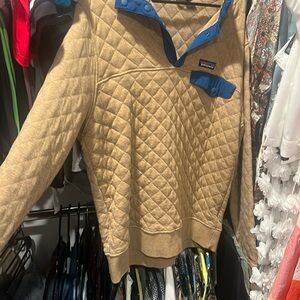 Patagonia pullover